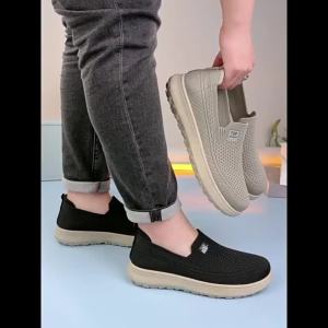 MenS Cloth Shoes For Spring And Autumn Slip-On Soft Sole Non-Slip Breathable Casual Shoes For Middle-Aged And Elderly