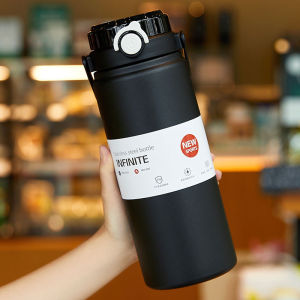 Large-capacity insulated water bottle stylish design suitable for students and outdoor activities new model with a portable handle dual-purpose insulated water bottle for export