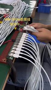 2026 Bán Nóng [ Được vận chuyển từ Trung Quốc ]100W Cáp dữ liệu 3 trong 1 tương thích với các thiết bị Apple Android và Huawei. type-c Cáp sạc nhanh 3 trong 1 B3