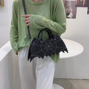 New foreign trade fashion items: European and American style creative humorous and quirky Halloween-themed bat costumes pu Handbag Crossbody Bag