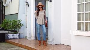 WIHOLL Tunic Tops for Women Loose Fit Dressy Waffle Knit Long Sleeve Shirts Trendy Fall Fashion Crewneck Sweaters Curved Hem