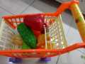 Troli market/troli belanja. 