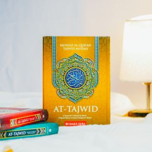 Mushaf Al-Quran At-Tajwid Terjemah A5 Emas Ummul Qura