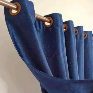 ผ้าม่านตาไก่ หน้าต่างและประตู กันแสง 95-99% ผ้าหนา คุณภาพดี ลายมงกุฏด