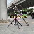 Máy hút hạt lúa vào bao. 