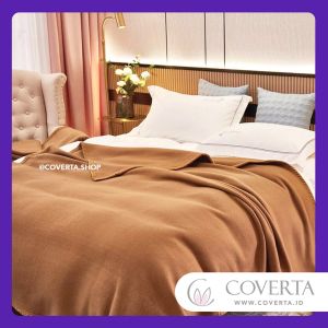 Coverta Selimut Polos Flanel - Coklat Muda - 160x200cm