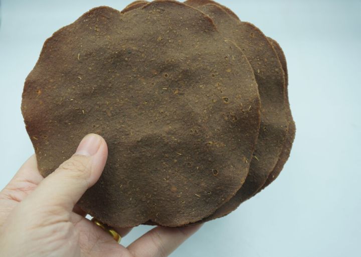 ถั่วเน่าอย่างดี ขนาด 1 กิโลกรัม ถั่วเน่าไทยใหญ่ ถั่วเน่าแผ่น (ถั่วเน่า ...