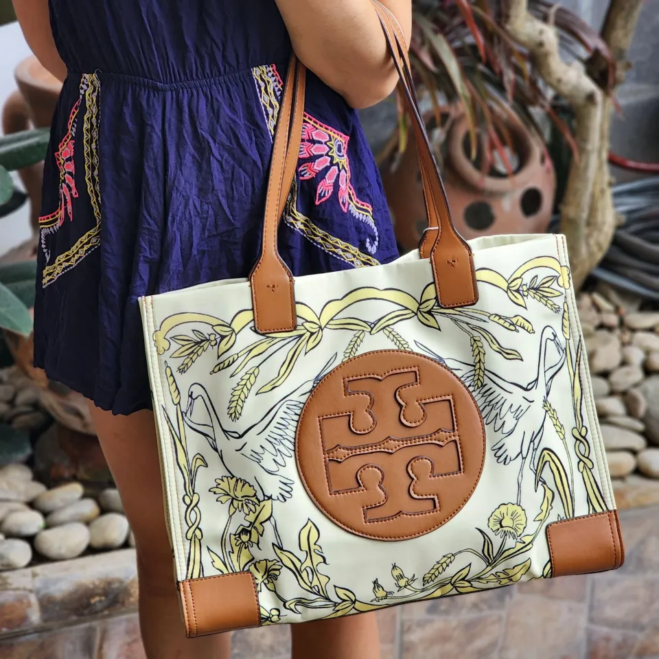 Ella printed logo tote hotsell