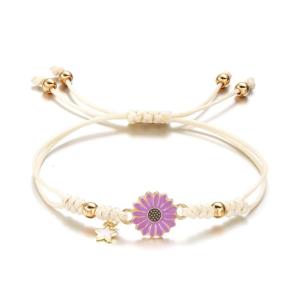Elegant Daisy Bracelet Symbolizing Love and Luck Adjustable Chain Bracelet Friendship Bracelet for Women and Girls
