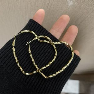 925 Silver Needle Exaggerated Love Heart Earrings Korean Fashion Temperament Heart Shape Hoop Earrings Big Loop Earring for Women Jewellery