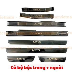 Ốp bậc cửa nẹp bước chân trong ngoài xe Vinfast VF5 / Herio Green vân Titan phay sước cao cấp