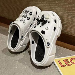 [Free Shipping] Trendy Sesame Street 3D Bear Platform Clogs For Women Outdoor Wear Height-Increasing Non-Slip Closed-Toe Sandals