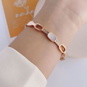 Yukis New Hot Sale High Grade Created Crystal Decoration Bracelet Beautiful Women Accessory With Shinning Synthetic Rhinestone Bangles