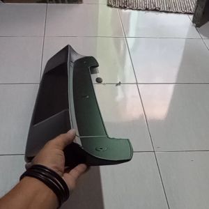 SPOILER SUZUKI GRAND VITARA 2007-2018 TOPI BELAKANG SUZUKI GRAND VITARA 2007-2018 TANPA CAT BAHAN PLASTIK ABS BUKAN FIBER PRODUK ORIGINAL KJS PASTI PLUG AND PLAY