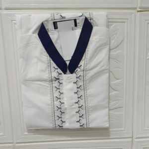 Baju Koko Pria Muslim: Tips Memilih dan Mengenakannya