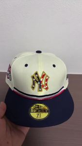 Trendy fully enclosed baseball cap for men and women featuring embroidery a versatile design sun protection and a flat brim