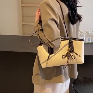 AE Retro Commuting Large-Capacity Bag for Women New Fashionable Versatile Shoulder Bag Simple and Unique Handheld Tote Bag