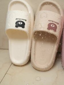 [Free Shipping] Soft-Soled Non-Slip Slippers For Women New Summer Style Suitable For Home Bathroom And Showering Thick-Soled Cartoon Bear Design Perfect For Couples