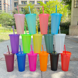 Fantic Straw Cup Drink Straw Mugs With Lid Plastic Tumbler Matte Coffe Bottle Cup Food Grade PP Plastic With Straw