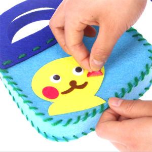 Christmas gift 【AYLMER】 8Pcs Kids Sewing Kit DIY Felt Sewing Kits Preschool Educational Toys Craft Felt With Safety Needle For Boys Girls Beginners