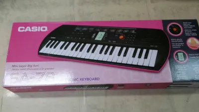 CASIO Keyboard รุ่น SA-78 สีชมพู