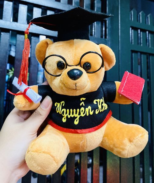 Gấu tốt nghiệp nâu lông mịn (1 con) Gấu Bông Cho Bé Tốt Nghiệp Gấu Bông Làm Quà Tặng Gấu Bông Thiết Kế Dễ Thương Gấu Bông Chất Liệu Mềm Mại -