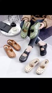 [Free Shipping] WomenS Breathable Perforated Sandals Flat-Heeled Outdoor Wear Flat-Soled Half-Slip Sandals