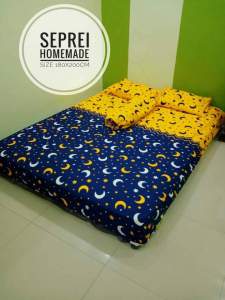 Sprei Karakter Doraemon 4 Bantal 2 Guling ukuran 180x200 kualitas seperti sprei bonita anti luntur 1 set dengan sarung bantal tidur dan guling tidur /sprei murah meriah /sprei asthetic /seprei promo /serba doraemon