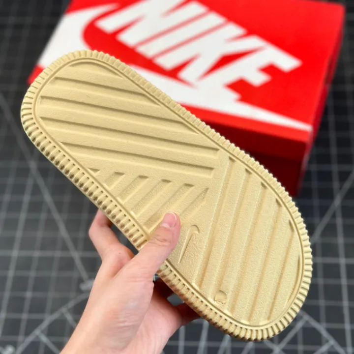 2025%20Calm%20Slide%20Soft%20Waterproof%20Home%20Sports%20Slippers%20Sandals%20for%20Men%20and%20Women%20(Size:%2036-45)%20High%20Quality%20-%20Image%204