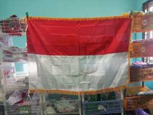 Bendera Merah Putih Rumbai Renda