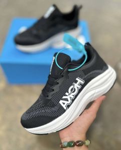 ไอเทมเด็ด  รองเท้าวิ่งชาย  H0KA  วิ่มาราธอน ซัพพอรืตเท้า คุ้มที่สุด โคตรจะดี จัดเลย ทุกก้าวจัดเต้ม