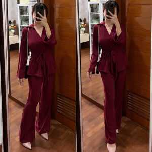 One Set Wanita Terbaru Setelan Wanita Dewasa One Set Crinkle Airflow Setelan Wanita Kekinian 2025 One Set Tali Samping Setelan Kancing Depan Wanita