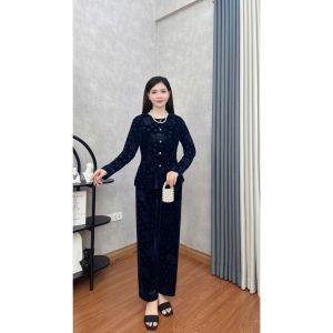 Bộ Quần Áo Nhung Cho Người Già Và Nữ Trung Niên Phong Cách Cổ Điển