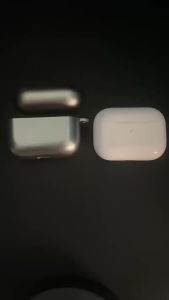 Suitable for Airpods4 Bluetooth earphone case pro2 Generation PC Hard shell electroplated glossy soft case 1/2