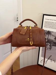 Túi đeo chéo một vai phong cách đô thị túi Boston casual túi nữ dễ phối đồ đường phố.