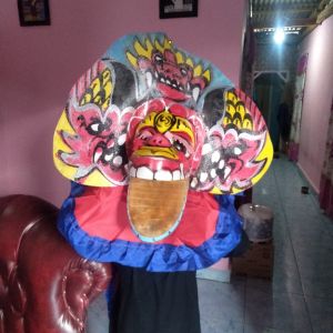Barongan spon anak masa Promo Barongan anak Murah Kayu Devil Anak2 Devil SD SMP - Barongan Pecut Barongan Anak2 umur 10 Pecut Bopo Entul Barongan Jumantoro Sakral Warga Psht Barongan Jumantoro Asli Barongan Asli Ponorogo Barongan Devil Asli Murah