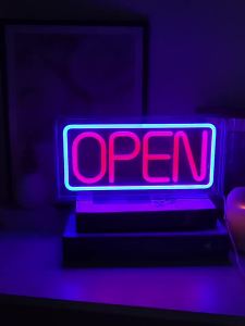 Mẫu Mới LED Đèn Neon Hình Ly Hình Chữ Treo Tường Trang Trí Quán Bar