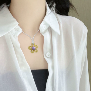 Handmade Rose Flower Pendant Necklace for Women Girls Resin Flower Clavicle Chain Unique Gifts Valentines Day