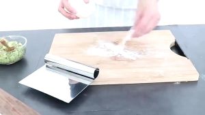 Stainless Steel Dough Cutter with Measuring Scale for Pizza Pasty Cutter Baking Scraper Noodle Flour Cutter 烘焙工具