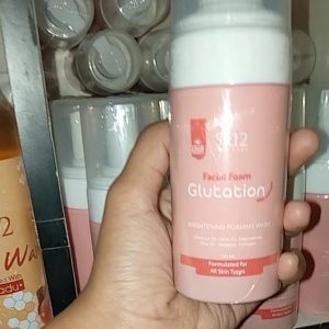 Facial Foam Glutathione