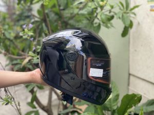 Mũ bảo hiểm fullfacef AGU trơn - Tặng Kèm mũ trùm ninja