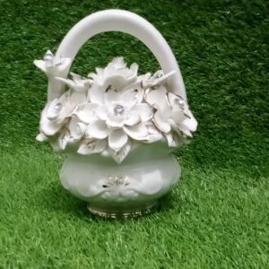 Bunga Italy Keramik Putih: Pajangan Elegan Untuk Meja & Lemari