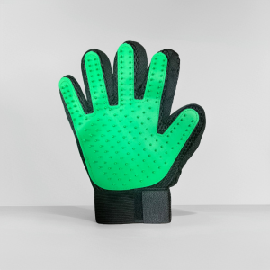 Dehairing gloves for cats and dogs