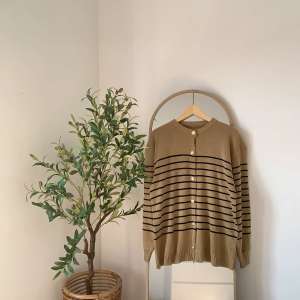 Jisoo stripe cardigan rajut kancing premium | By Narts