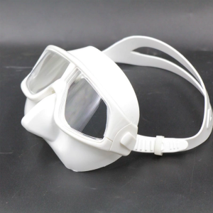 Snorkel Diving Mask with Adjustable Strap Convenient Wide View Snorkel Mask Anti-fog Scuba Diving Goggles for Snorkeling