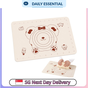 【DAILY ESSENTIAL】 Cute Bear Silicone Baking Mats and Dough Scraper