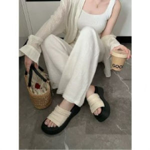 Free Shipping Fashionable Thick-Soled Sandals For Women Summer Outdoor Wear 2026 New Style Pleated Beach Sandals Perfect With Dresses Open-Toe One-Strap Design