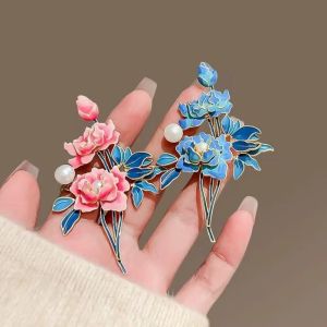 COUPLECOL Pearl Cloisonne Brooch Chinese Style Elegant Flower Badge Pin Temperament Clothing Accessories Enamel Pin Coat Accessory