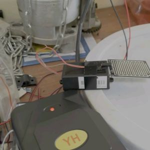 Cảm biến mưa cho bạt xếp mái hiên tự động dùng mo tơ dạng xích kéo