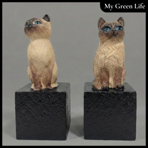 The Siamese Twins | Set of 2 Siamese Cat Bookends & Statues (21cm x 9cm) | Nordic Shelf Decor Animal Figurine Plant Tita Gift Minimalist Home Accent Living Room Display PH